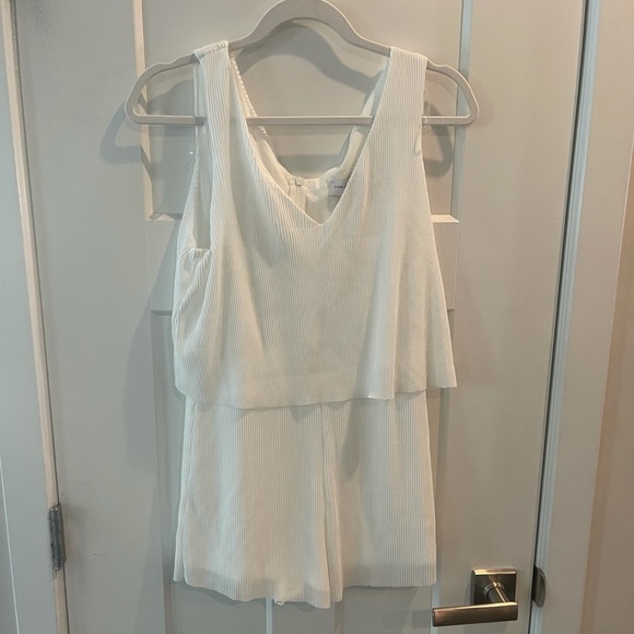 Pink Lily x Living My Best Style Ivory Romper - Picture 1 of 4